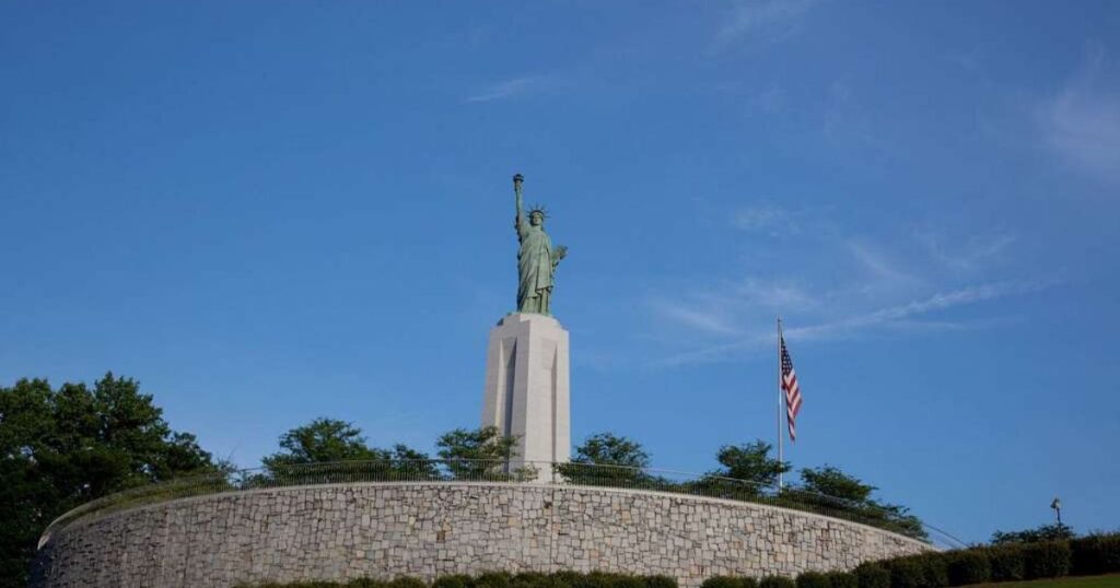 bronze-replica-of-the-statue-of-liberty-in-birmingham