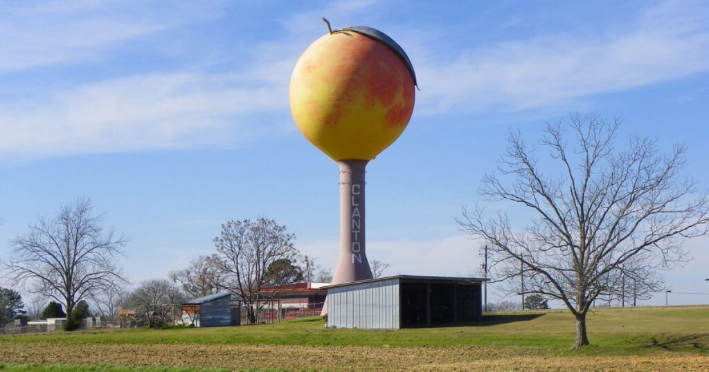 Big-Peach-Water-Tower-in-Calera