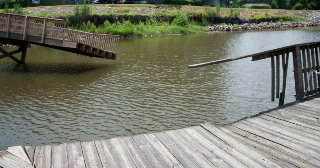 Gator-Alley-Boardwalk-and-broken-bridge-in-Daphne