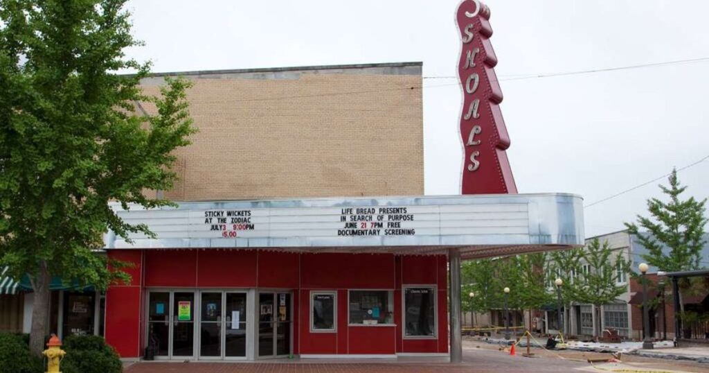 shoals-theatre-in-florence-alabama