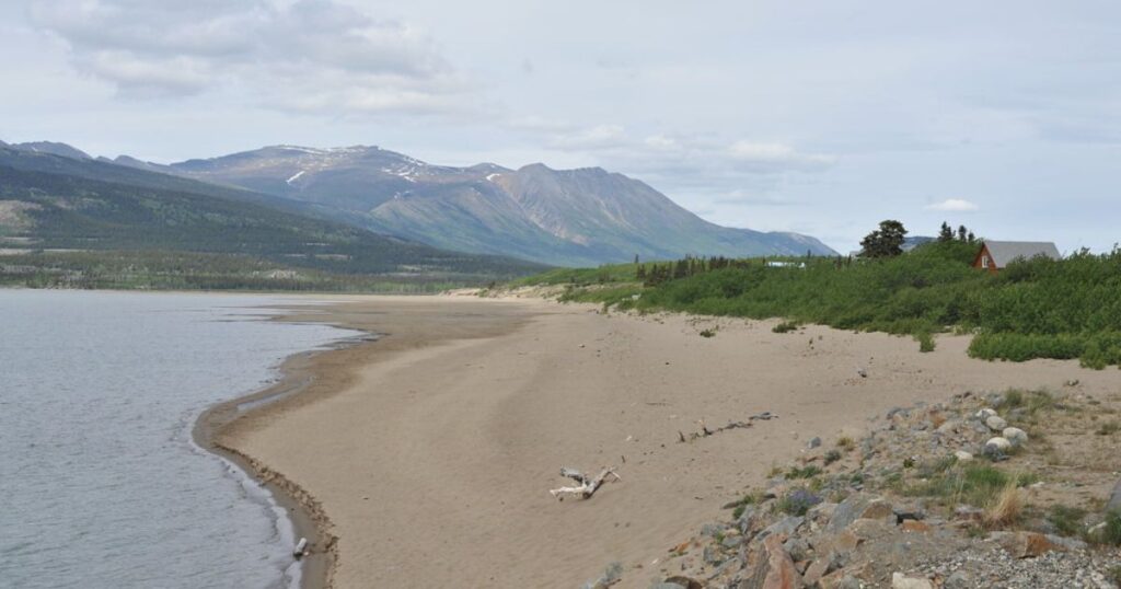 Lake-Bennett-Beach