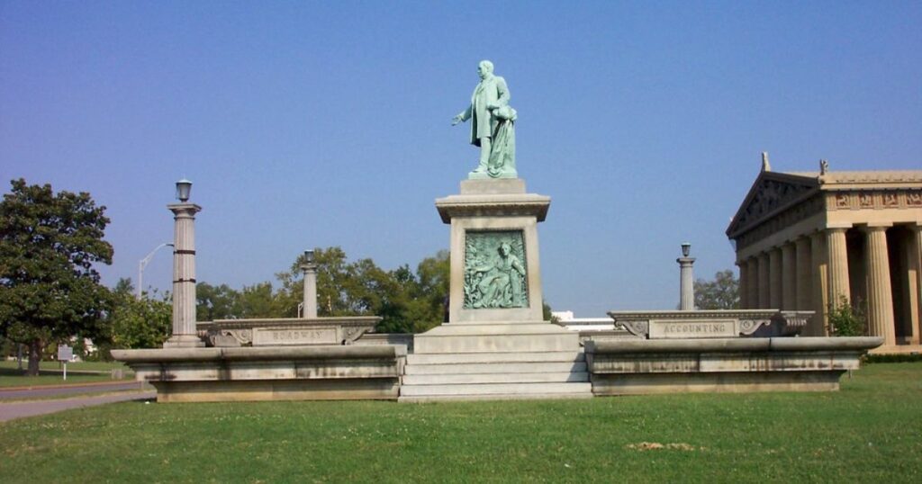 Centennial-Park-in-Nashville