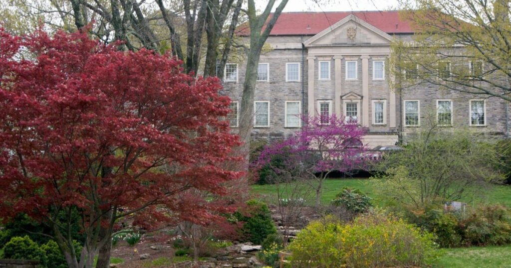 Cheekwood-Estate-and-Gardens-in-Nashville